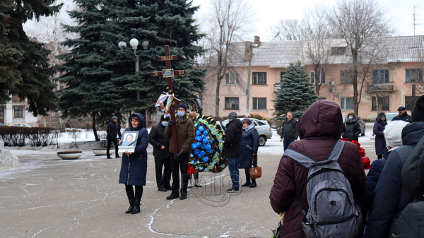 В Каменском прошла церемония прощания с Людмилой Сбоевой
