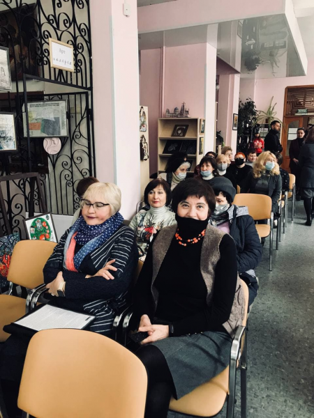 Круглый стол «Современная библиотека – ресурс для развития общин» состоялся в Каменском
Круглый стол «Современная библиотека – ресурс для развития общин» состоялся в Каменском