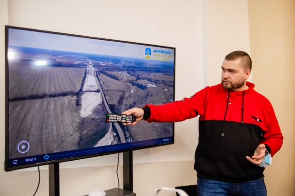 В Днепре открыли выставку артефактов, найденных при строительстве решетиловской трассы
