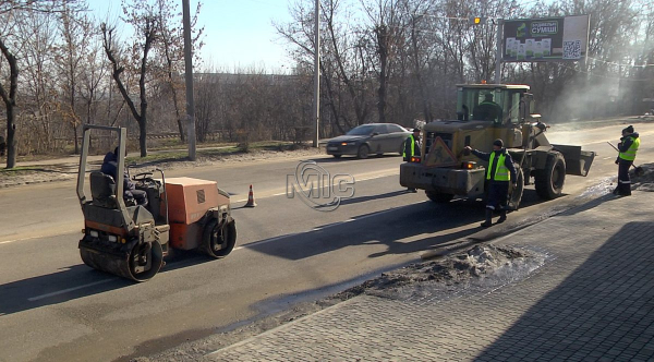 Убирают улицы и не только: в Каменском стартовало благоустройство