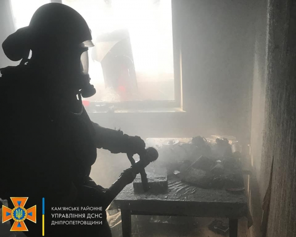 В Каменском в квартире на Харьковской горел телевизор
