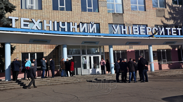 В Каменском прошла церемония прощания с ректором ДГТУ