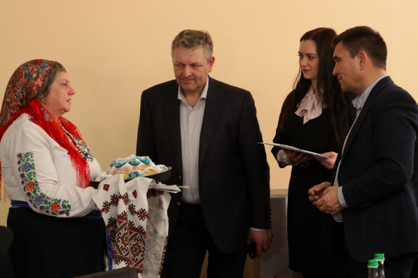 В областном совете наградили победителей всеукраинского проекта &laquo;Таємниці України&raquo;
