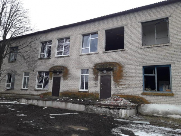 Вражеская ракета попала в школьный стадион на Днепропетровщине
