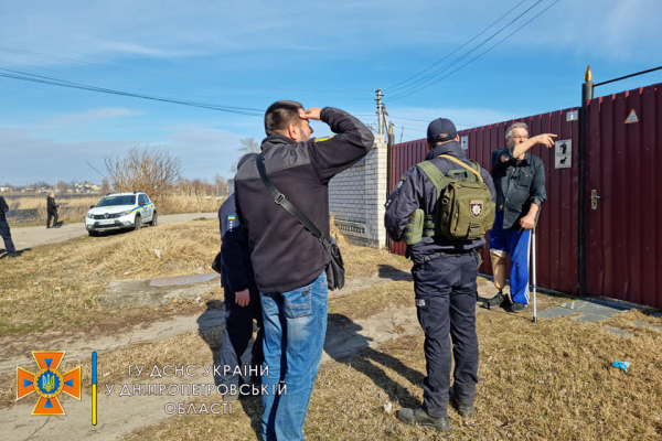 В Днепре возле Передовой потушили сухостой
