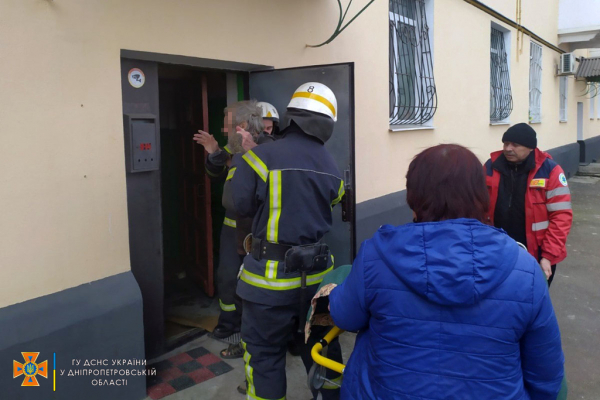 В Каменском на пожаре в квартире пострадал мужчина
