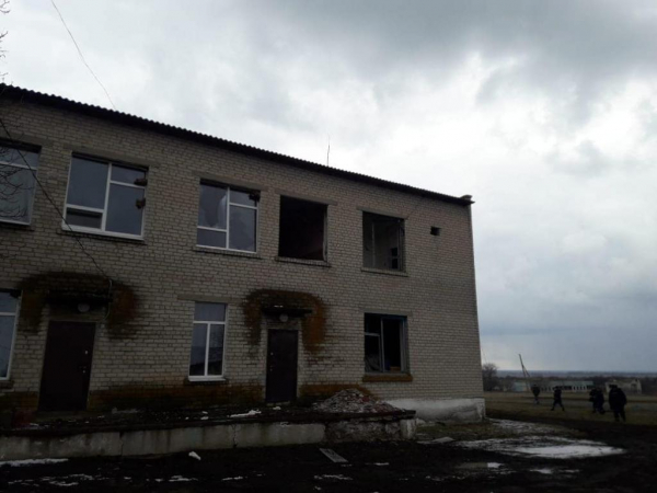 Вражеская ракета попала в школьный стадион на Днепропетровщине
