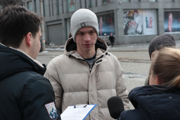 На Днепропетровщине продолжается сбор подписей за закрытие неба над Украиной

