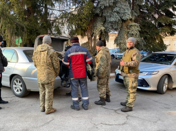 Каменское продолжает помогать защитникам города и Украины