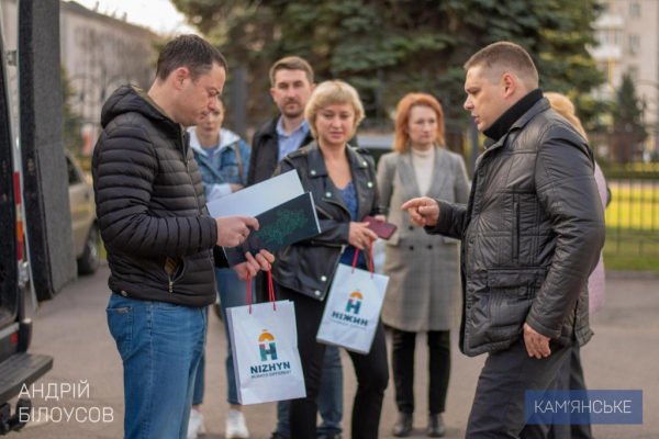 Из Каменского в Черниговскую область передали гуманитарную помощь
