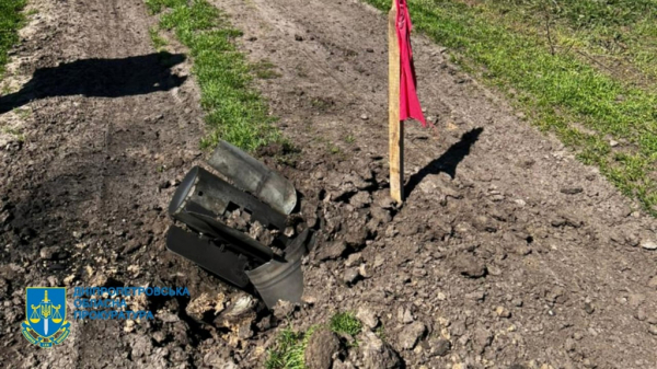 От вражеских обстрелов страдают дома мирных жителей Днепропетровщины
