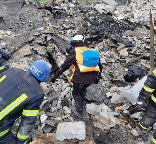 Враг нанес ракетные удары по Павлоградскому району, есть погибший
