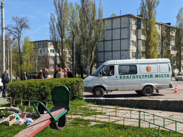 В Каменском продолжается  благоустройство: как живет и работает город в тылу
