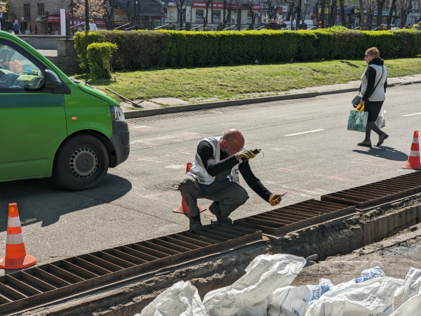 В Каменском продолжается  благоустройство: как живет и работает город в тылу
