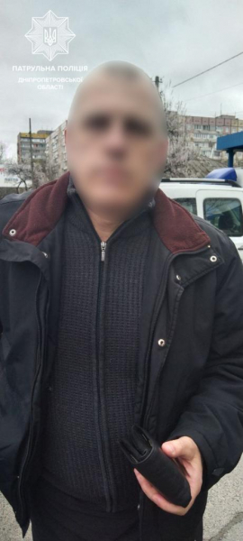 В Днепре задержали таксиста, переехавшего ногу клиентке
