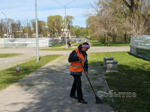 В Каменском продолжается  благоустройство: как живет и работает город в тылу
