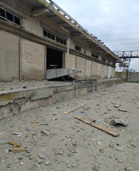 Рашисты нанесли удары по заброшенной промзоне в Днепропетровской области
