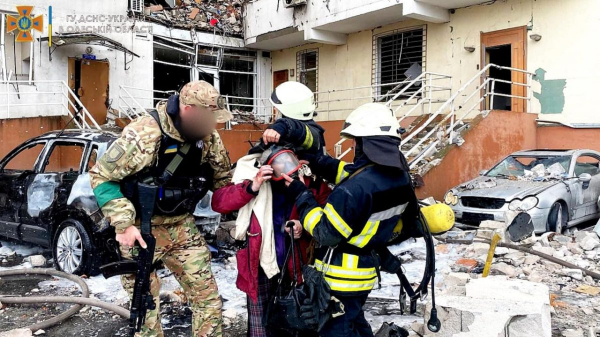 Последствия вчерашнего ракетного обстрела в Одессе (с фото)