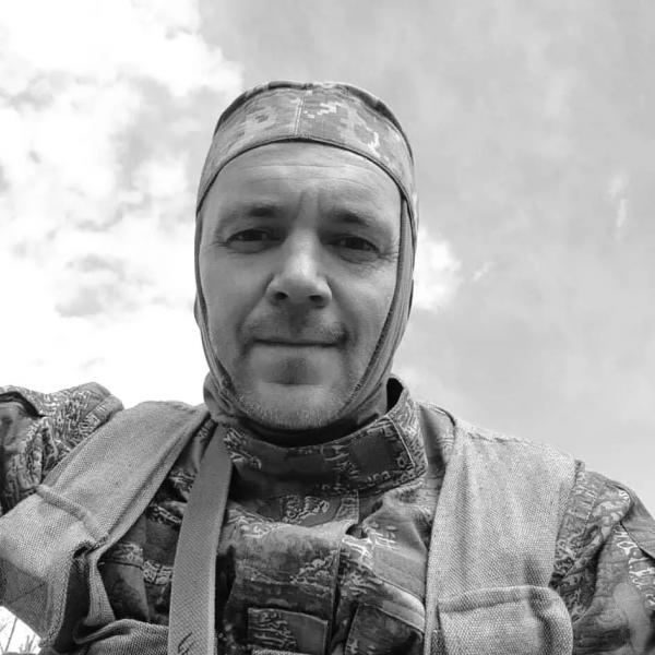 Вернулся из Парижа, чтобы защищать Украину