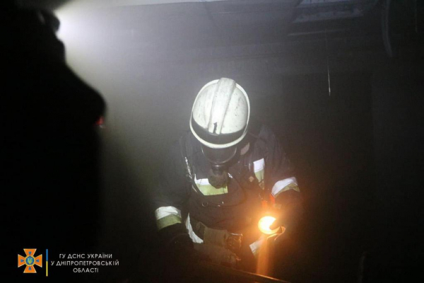 В Днепре потушили пожар на Сичеславской Набережной
