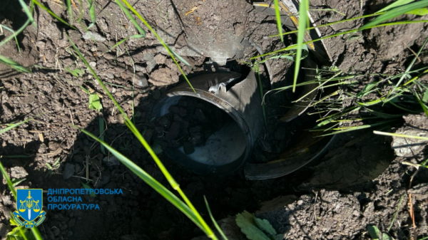 Два человека получили ранения в результате артобстрела села в Криворожском районе
