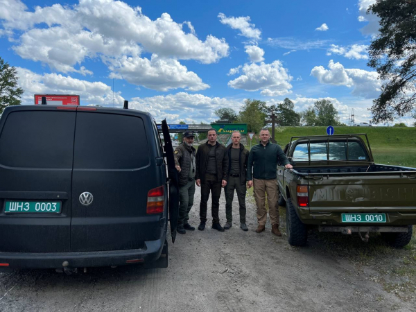Каменчане передали на нужды военных очередное авто
