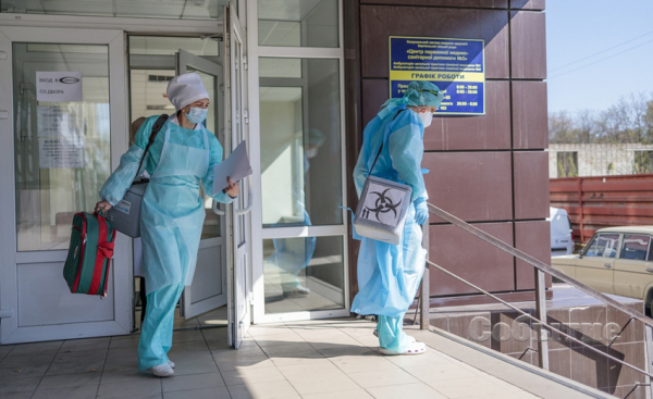 Ситуация с прививками от COVID-19 в Каменском: вакцины есть, но желающих мало
Ситуация с прививками от COVID-19 в Каменском: вакцины есть, но желающих мало
