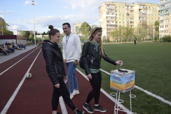 В Каменском провели очередной футбольный матч в поддержку ВСУ
