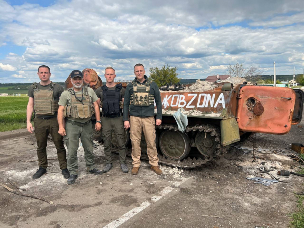 Каменчане передали на нужды военных очередное авто
