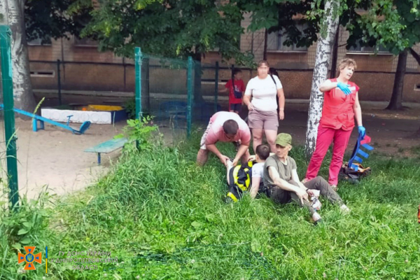 В Кривом Роге на детской площадке 12-летний мальчик&nbsp;напоролся на поломанное ограждение

