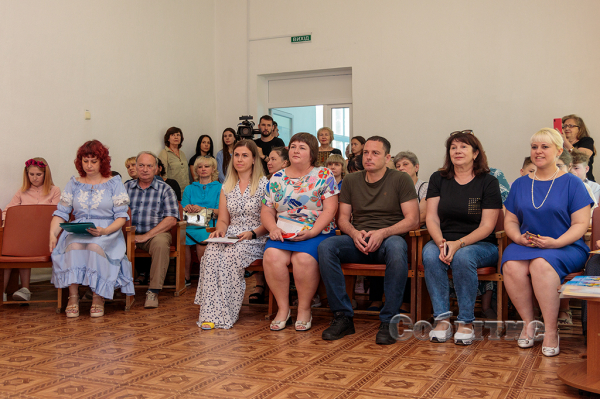 &laquo;Поверь в себя&raquo;: в Каменском подвели итоги регионального многожанрового фестиваля искусств
