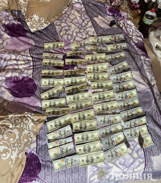 В Днепре задержали участников вооруженного разбойного нападения на женщину

