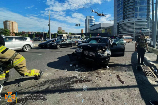 В Днепре возле цирка столкнулись&nbsp;Subaru и Citroen

