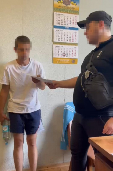 Житель Днепропетровщины снимал детское порно с участием малолетних дочерей своих сожительниц
