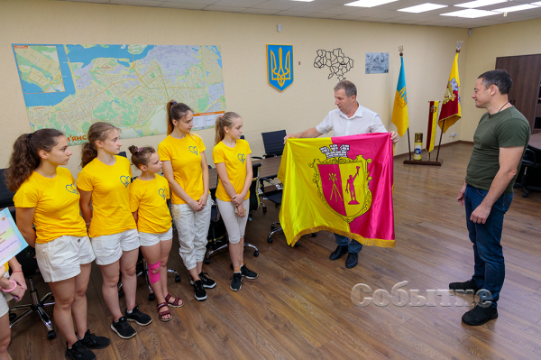 Спортсменки из Каменского едут на Кубок Мира во Францию
