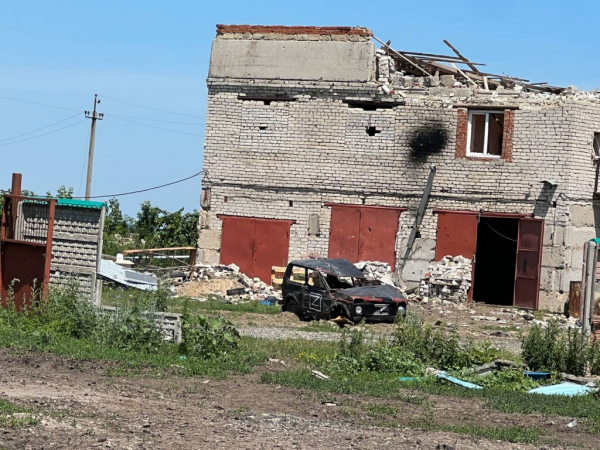 Бойцам из Каменского на передовую передали генератор
