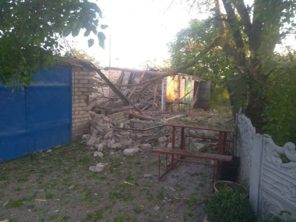 Разрушены дома, отсутствует газо- и электроснабжение: последствия ночных обстрелов Днепропетровщины
