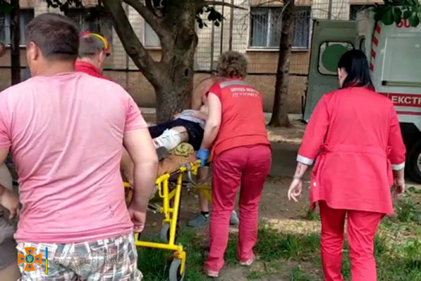 В Кривом Роге на детской площадке 12-летний мальчик&nbsp;напоролся на поломанное ограждение
