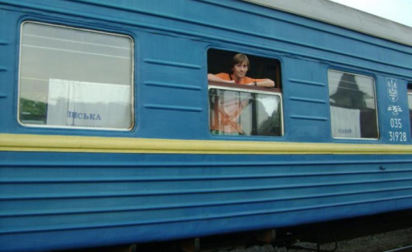 В «Укрзализныце» заявили, что для пассажиров билеты в 2022 году не подорожают
В «Укрзализныце» заявили, что для пассажиров билеты в 2022 году не подорожают