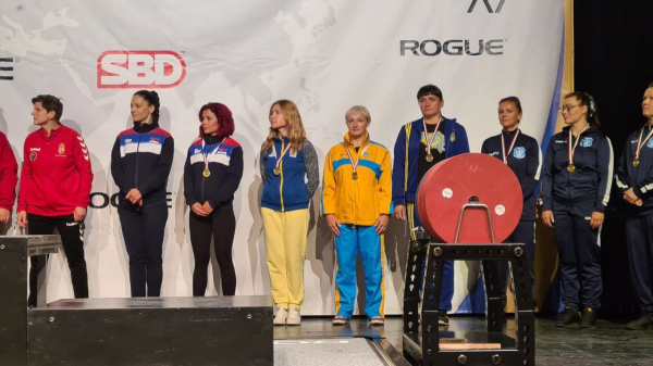 Каменчанка завоевала серебряную медаль чемпионата Европы по пауэрлифтингу