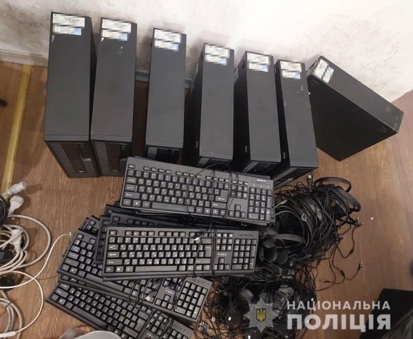 В Каменском выявили мошеннический call-центр