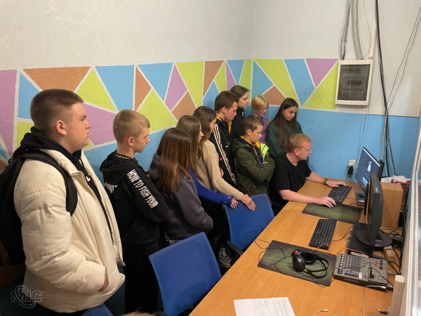 Молодежь проекта "Молодежная медиашкола" посетила Городскую информационную службу