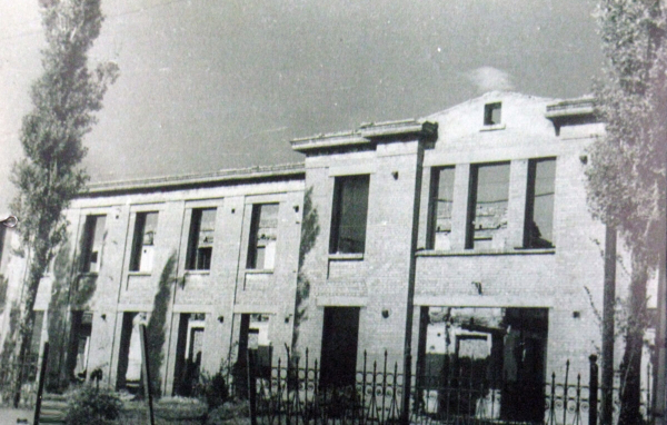 Первая городская. История старейшей больницы Каменского