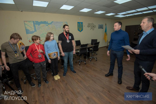 Каменской городской голова встретился со спортсменами