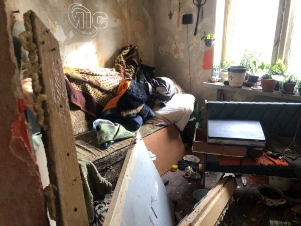 Пытались разобрать гранату: в Каменском полицейские устанавливают обстоятельства взрыва в общежитии
