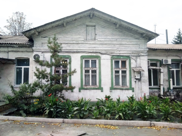 Первая городская. История старейшей больницы Каменского