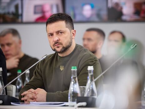 Зеленский уволил ряд высокопоставленных сотрудников СБУ в центральном и двух региональных управлениях Зеленский уволил ряд высокопоставленных сотрудников СБУ в центральном и двух региональных управлениях