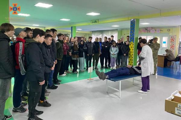 Каменские спасатели присоединились к проведению мероприятий в рамках &laquo;Дня гражданской защиты&raquo;