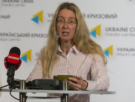Супрун: Скоро несчастные бумажные карточки пациента заменим современными электронными картами Супрун: Скоро несчастные бумажные карточки пациента заменим современными электронными картами