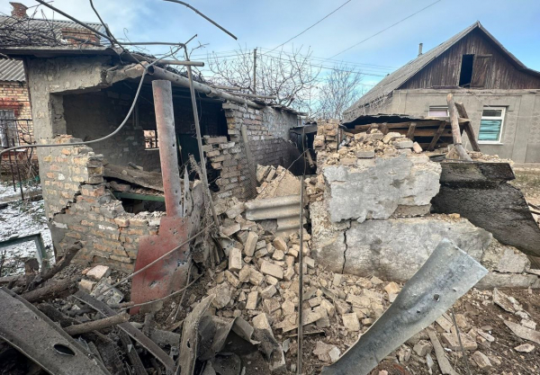 Ворог шість разів гатив по Нікопольщині з важкої артилерії, постраждала 51-річна жінка